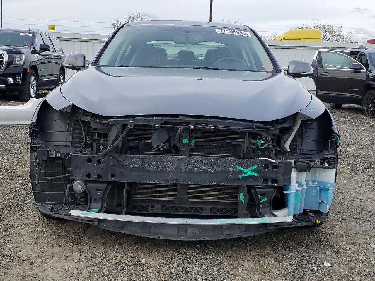 INFINITI Q50 Luxe
