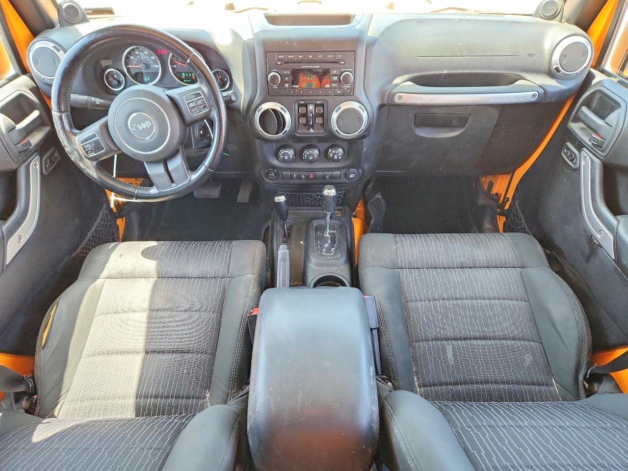 Jeep Wrangler Sahara