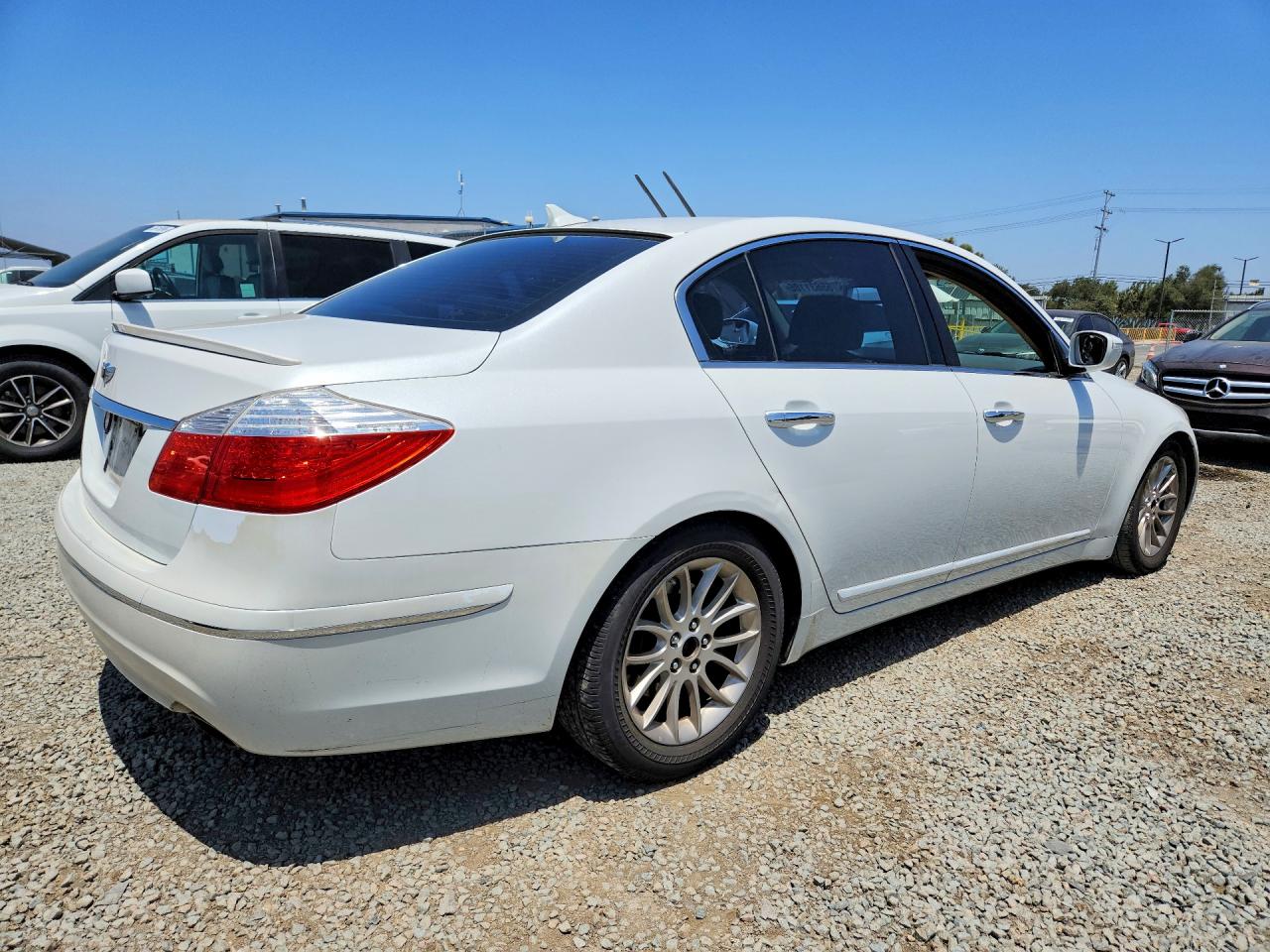 Hyundai Genesis 3.8l