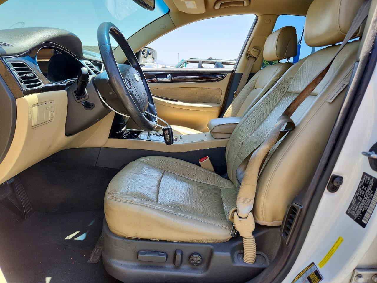 Hyundai Genesis 3.8l