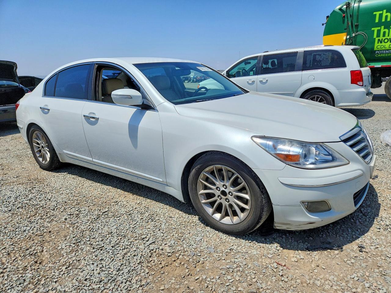 Hyundai Genesis 3.8l