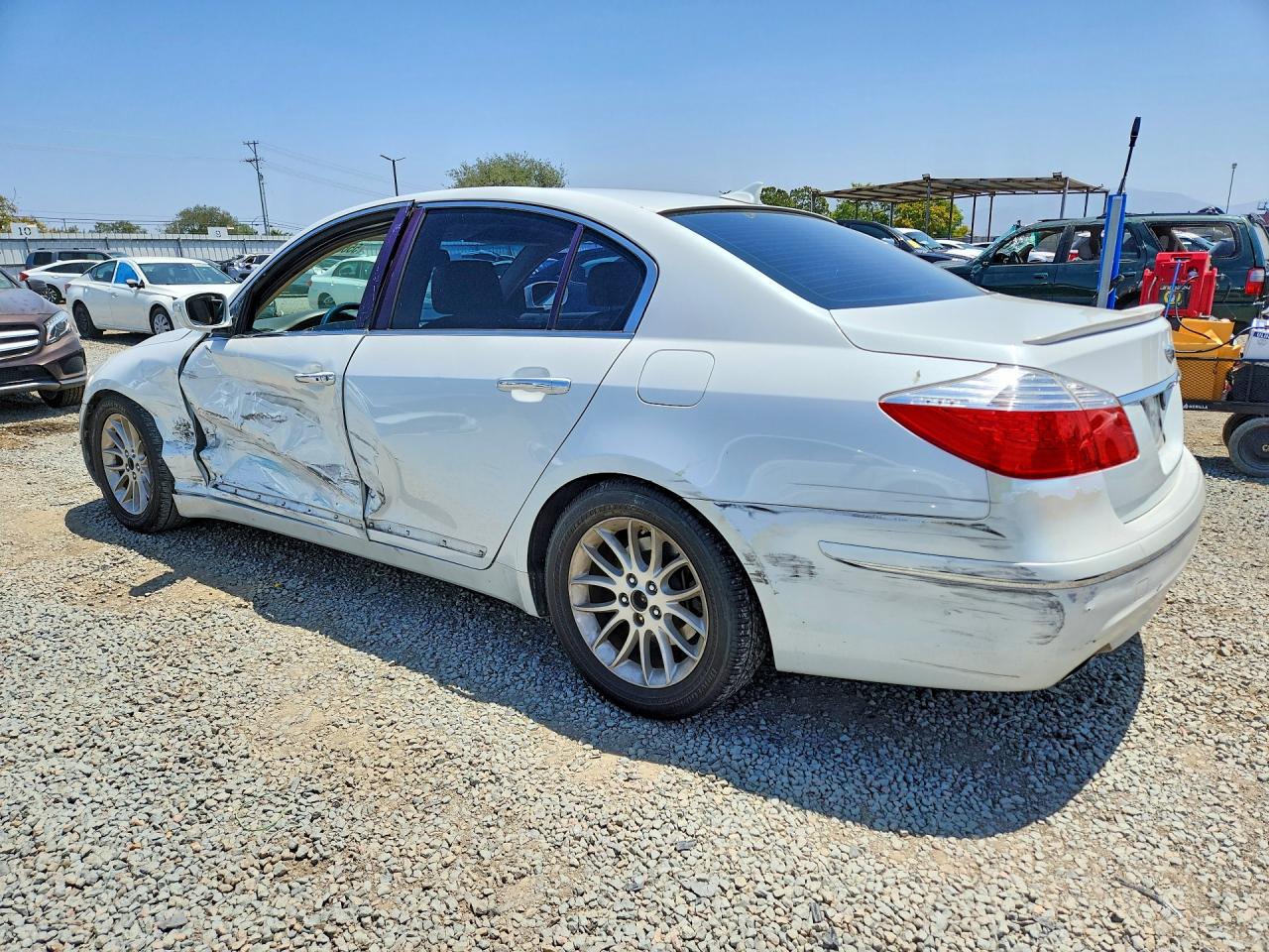 Hyundai Genesis 3.8l