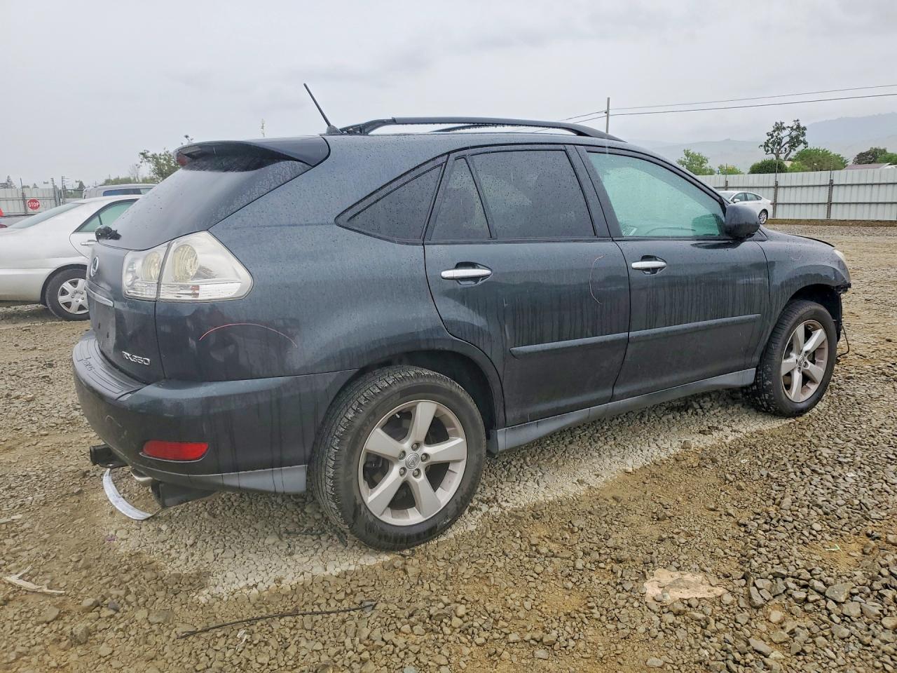 Lexus RX Base
