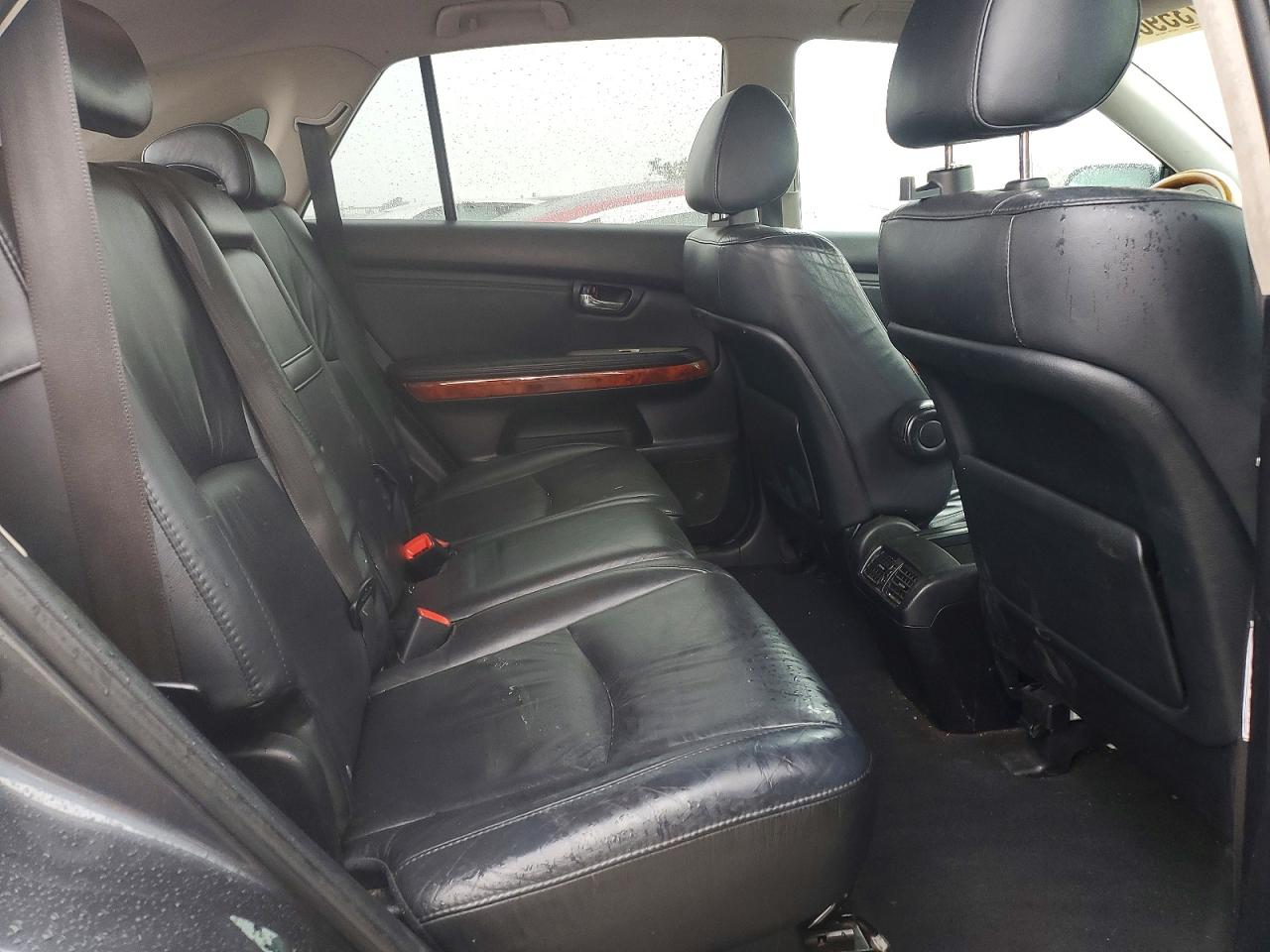 Lexus RX Base