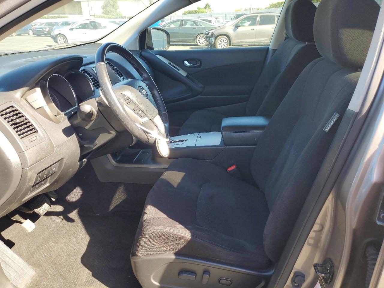 Nissan Murano S