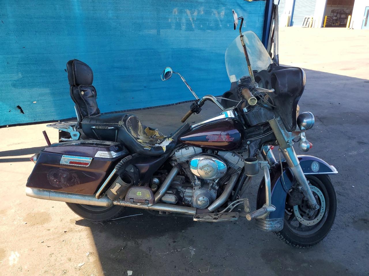 Salvage Harley-Davidson Fl Image