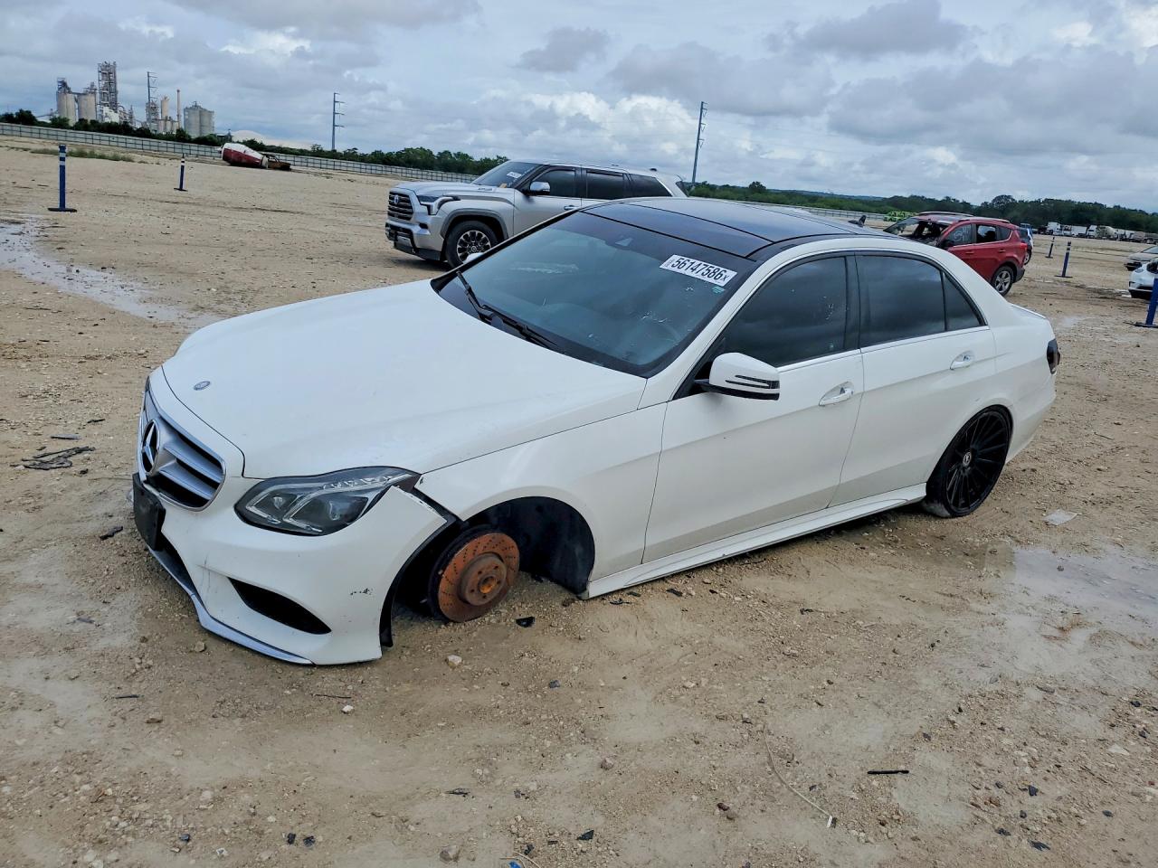 Salvage Mercedes-Benz E-Class Image