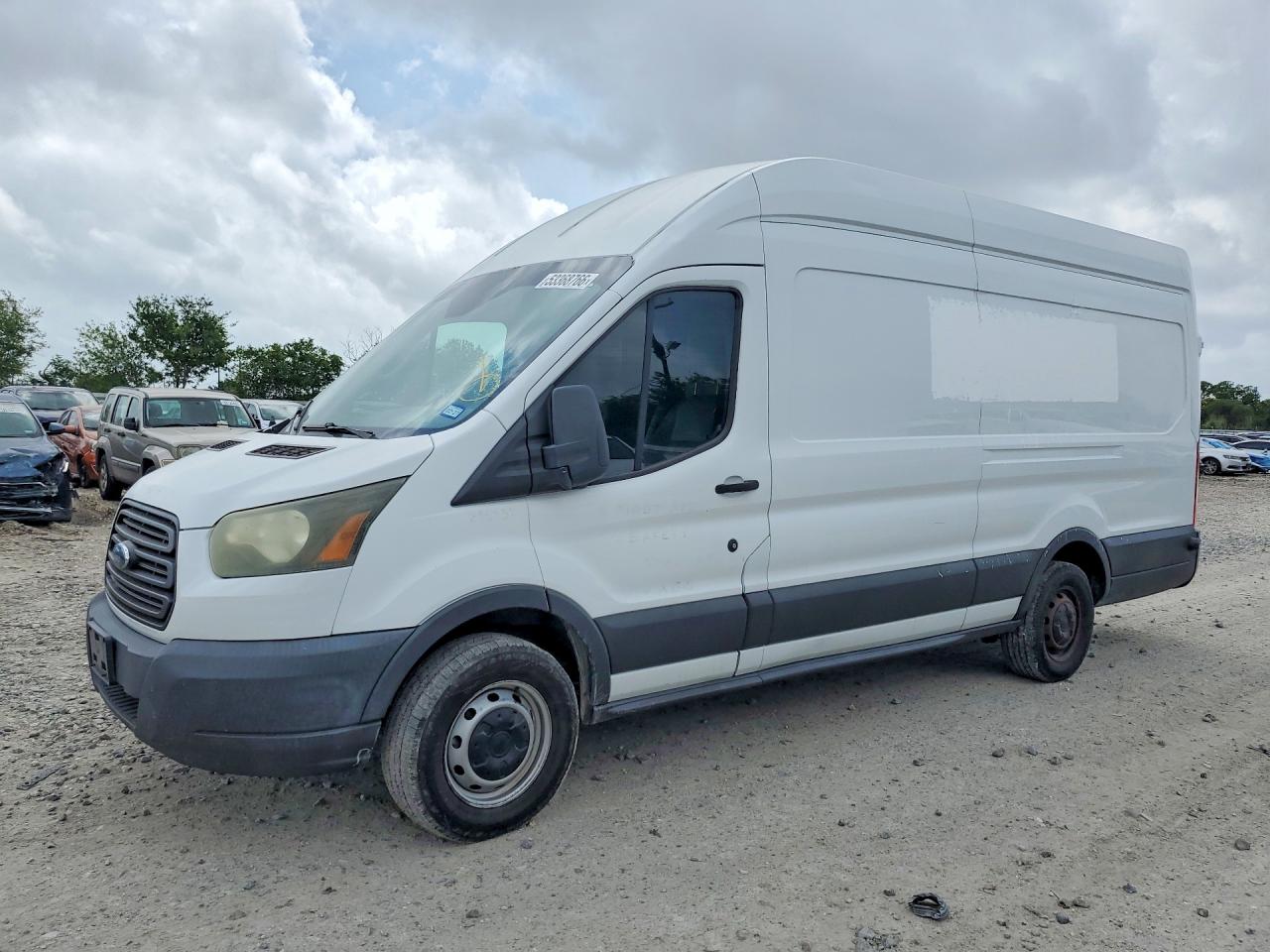 Salvage Ford Transit Image