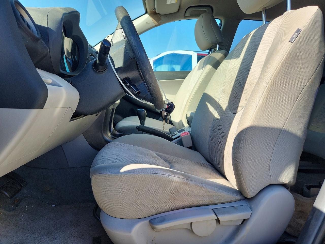 Toyota RAV4 Base