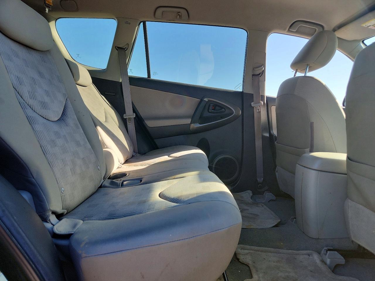 Toyota RAV4 Base