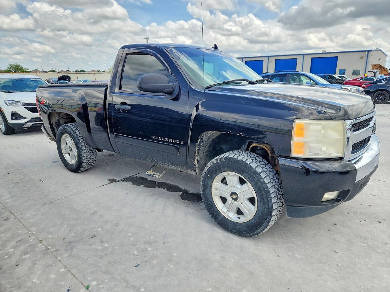 Chevrolet Silverado K1500