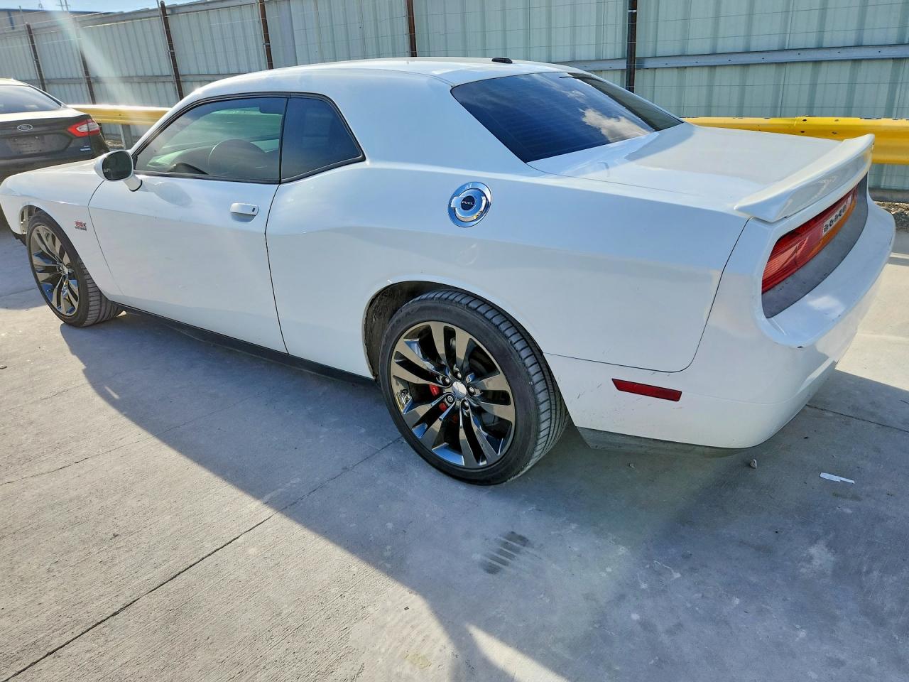 Dodge Challenger Srt-8