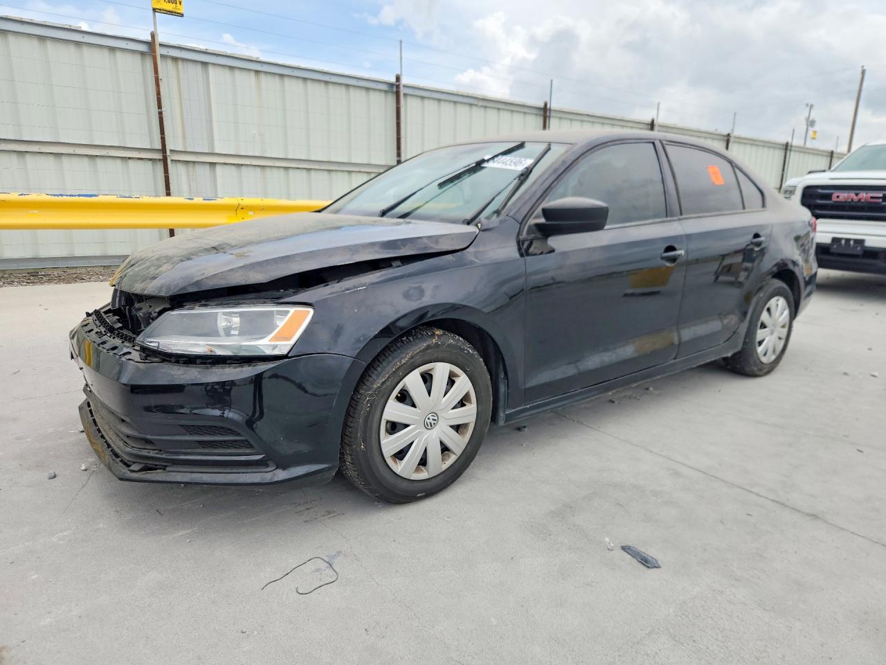Salvage Volkswagen Jetta Image