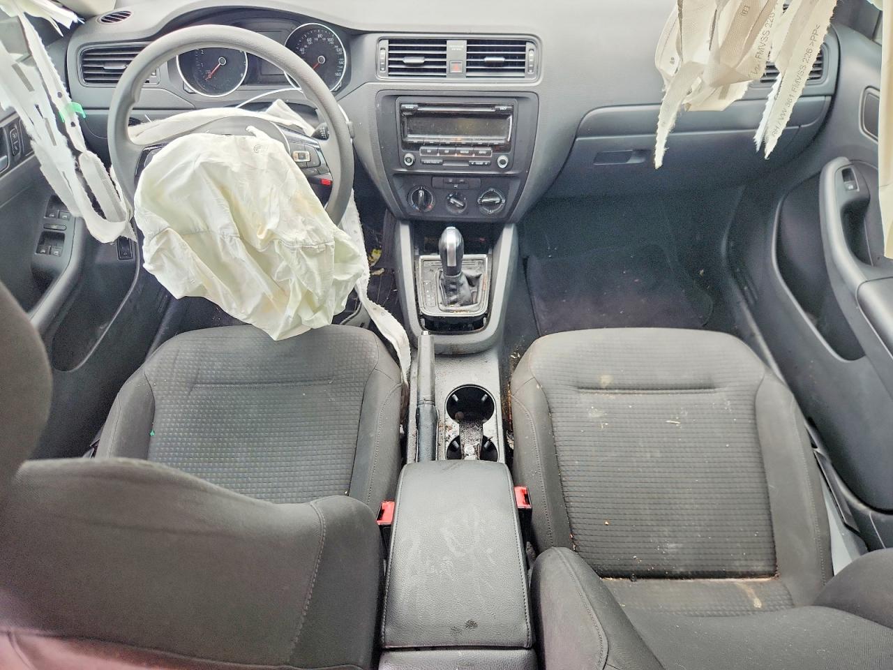 Volkswagen Jetta Base