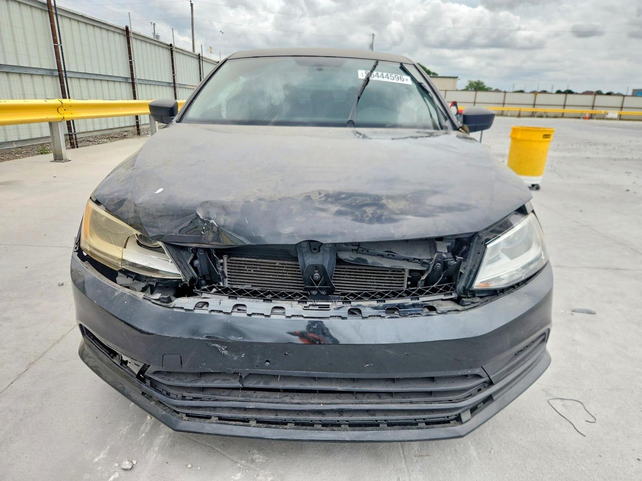 Volkswagen Jetta Base