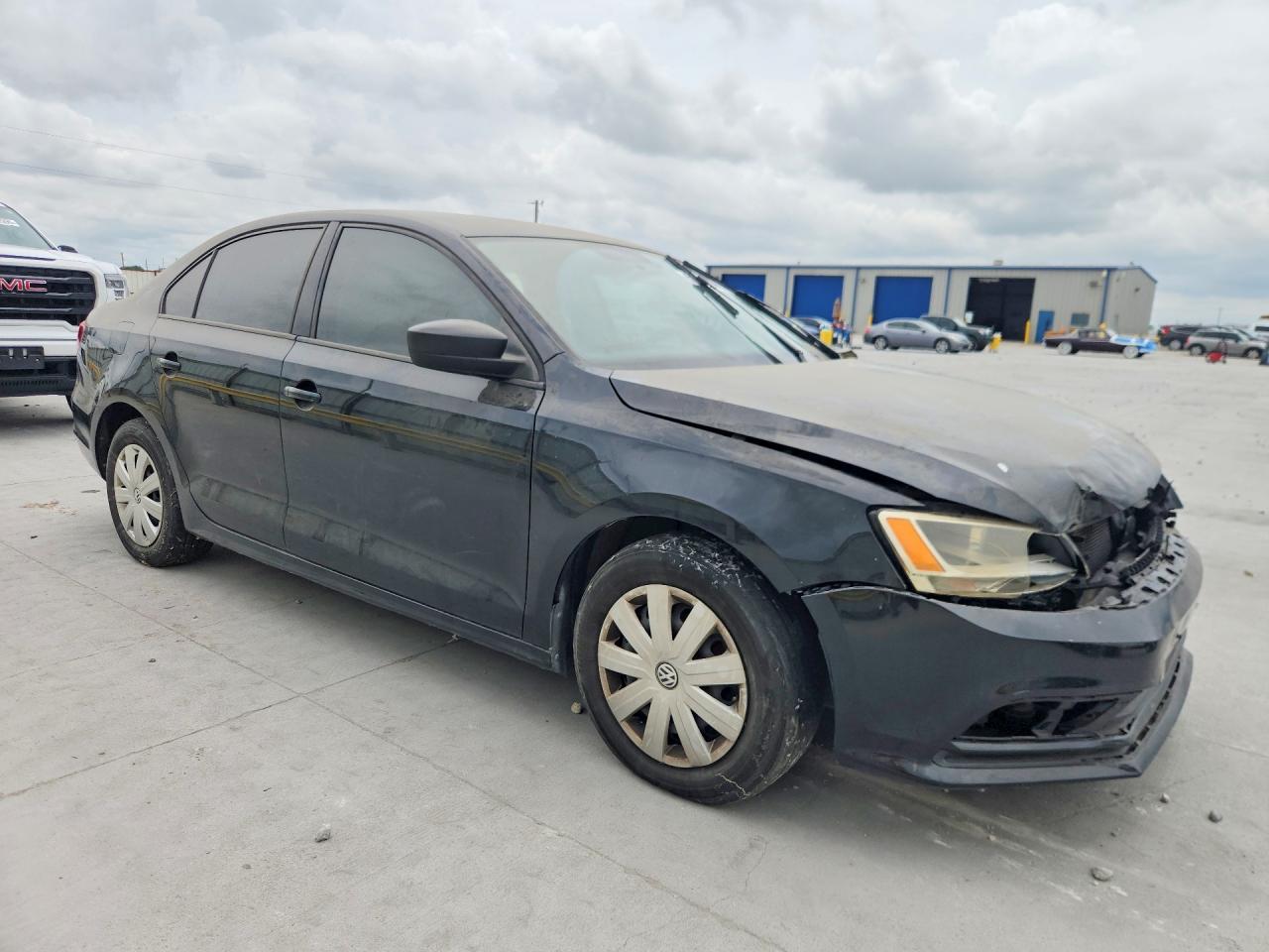 Volkswagen Jetta Base