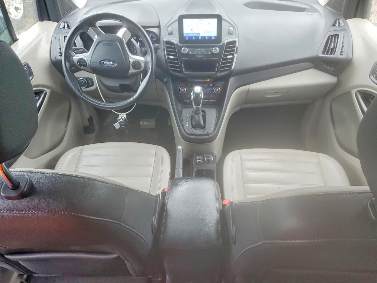 Ford Transit Titanium