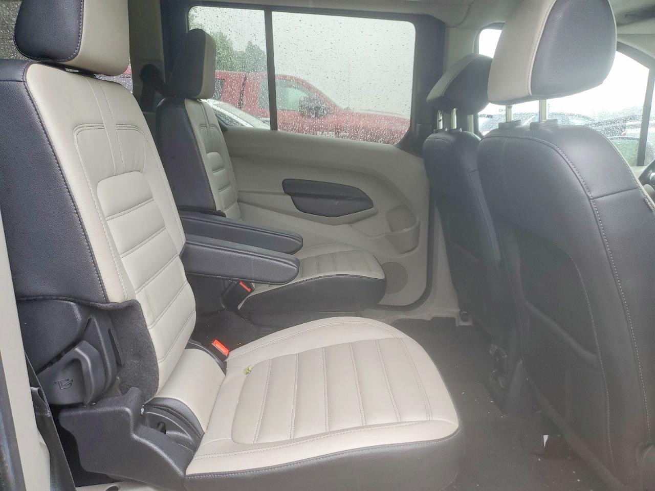 Ford Transit Titanium