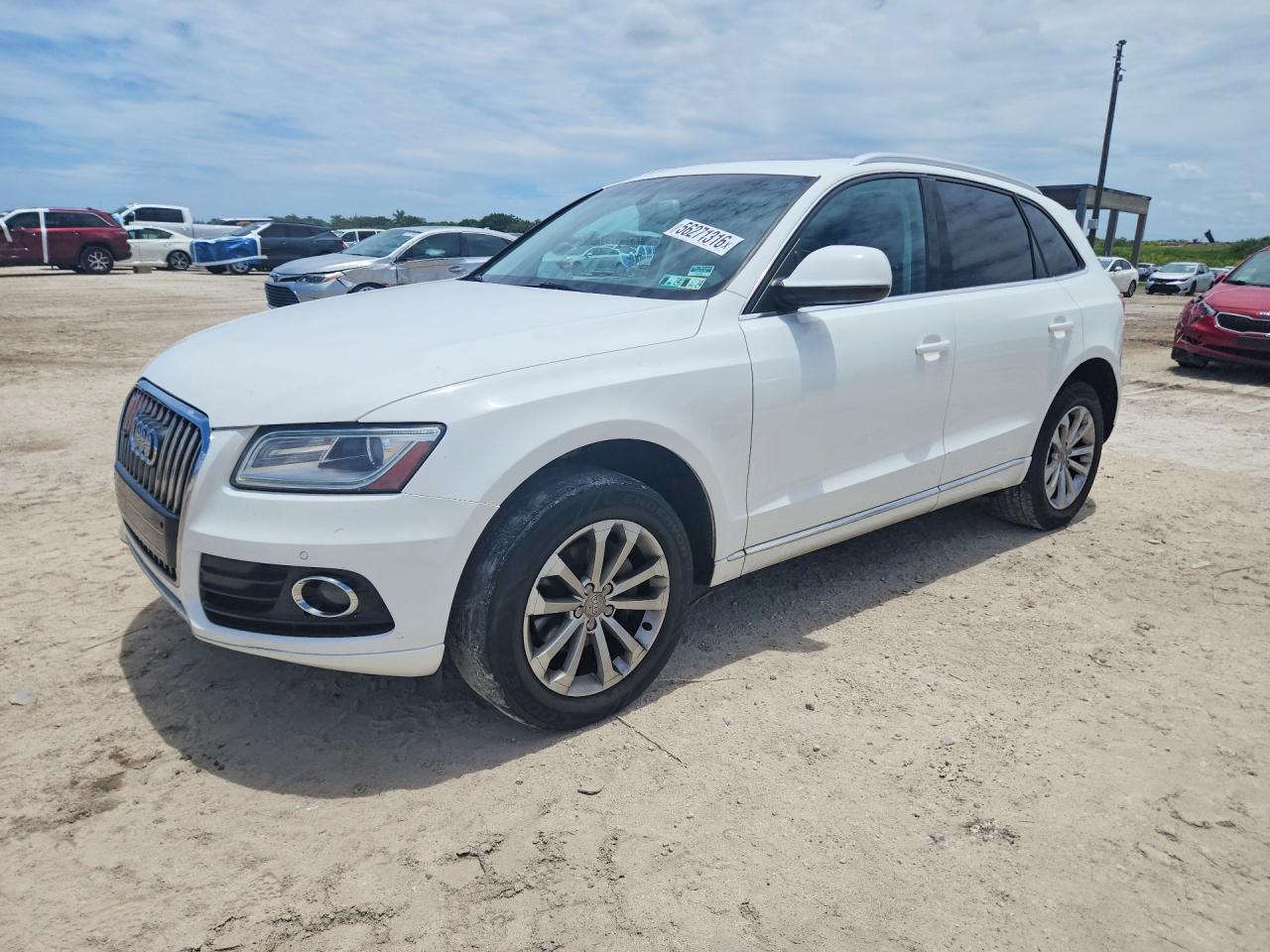 Salvage Audi Q5 Image