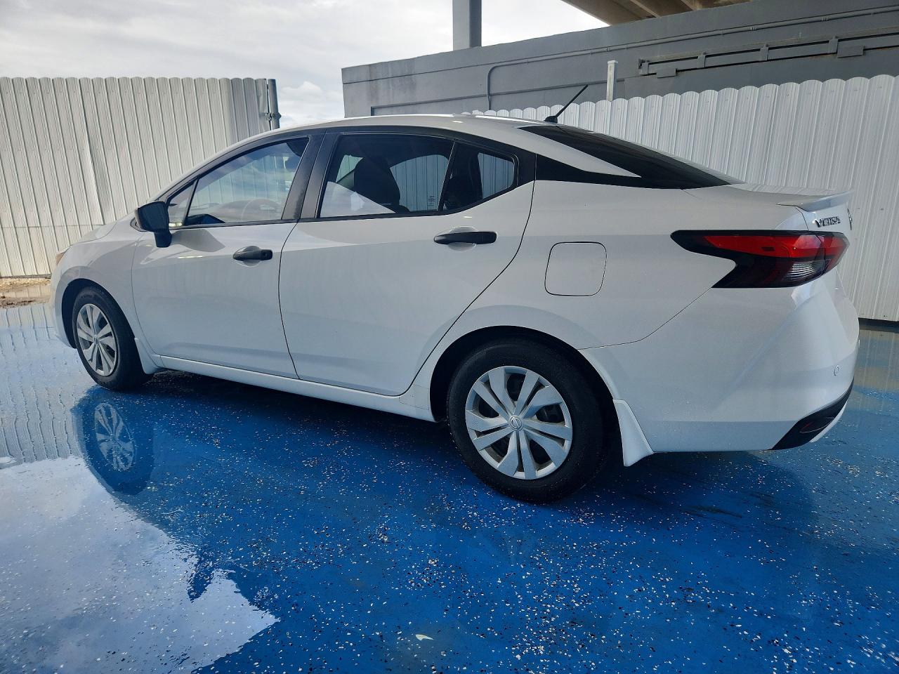 Nissan Versa S