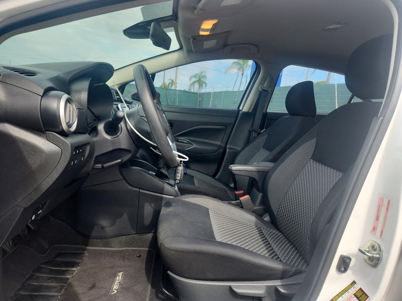 Nissan Versa S