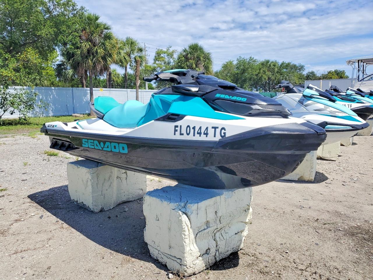 Salvage Sea-doo Other Image