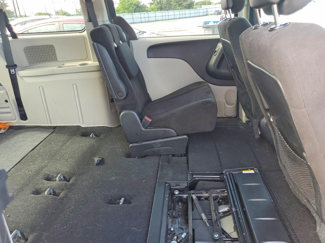 Dodge Caravan Sxt