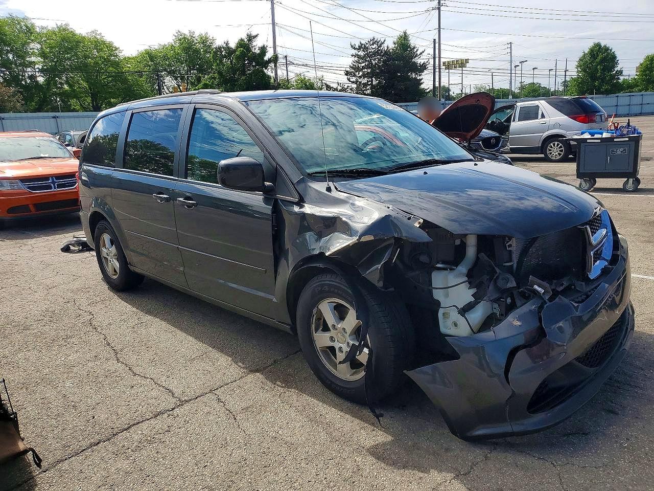 Dodge Caravan Sxt