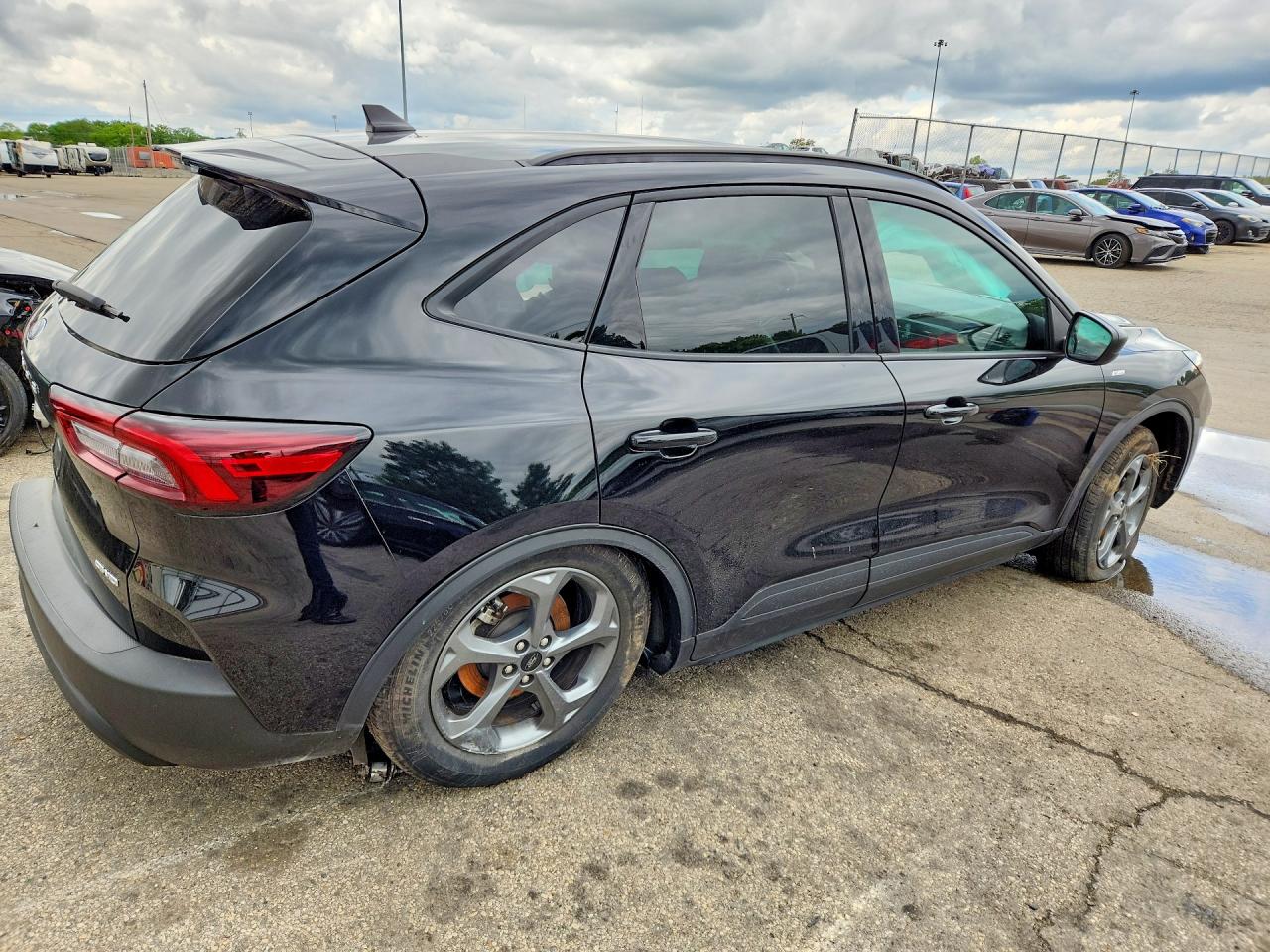 Ford Escape St Line
