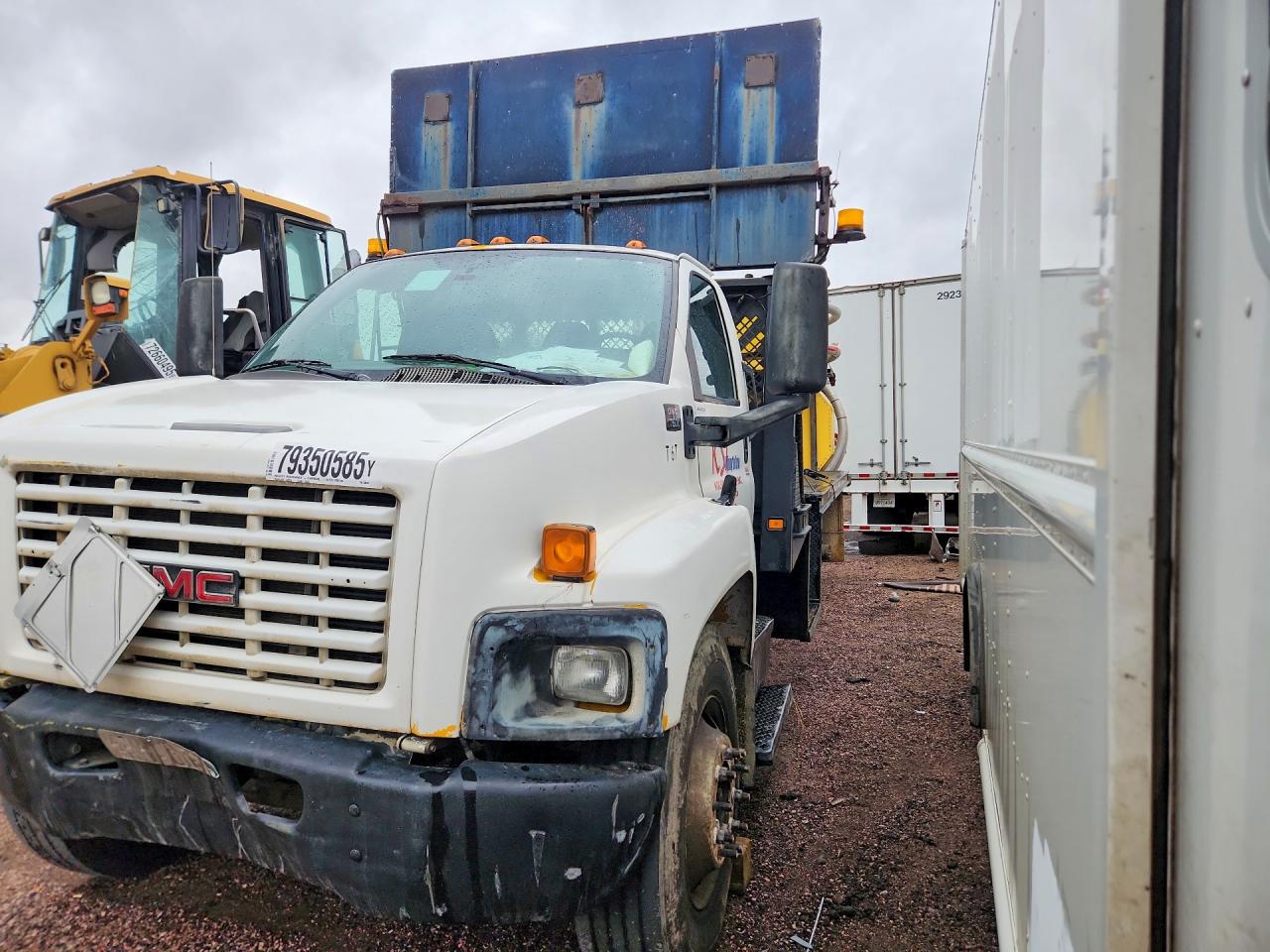 Salvage GMC C K R7500 Image