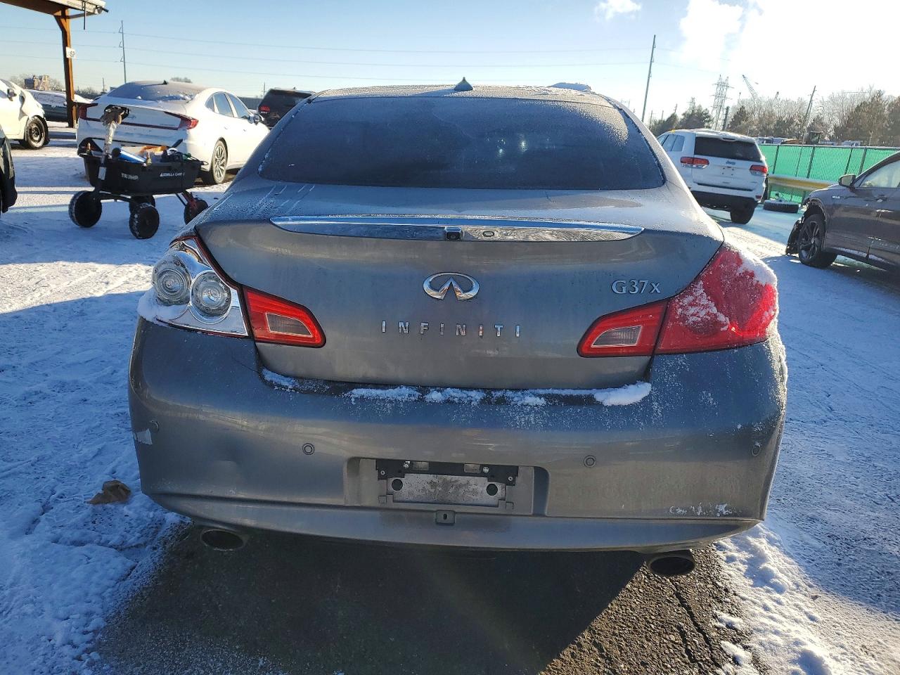 INFINITI G37 X
