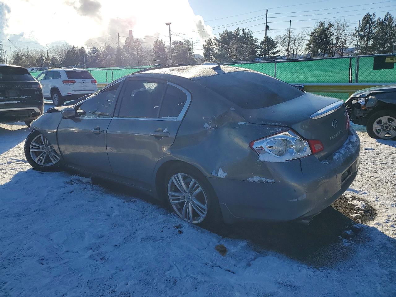 INFINITI G37 X