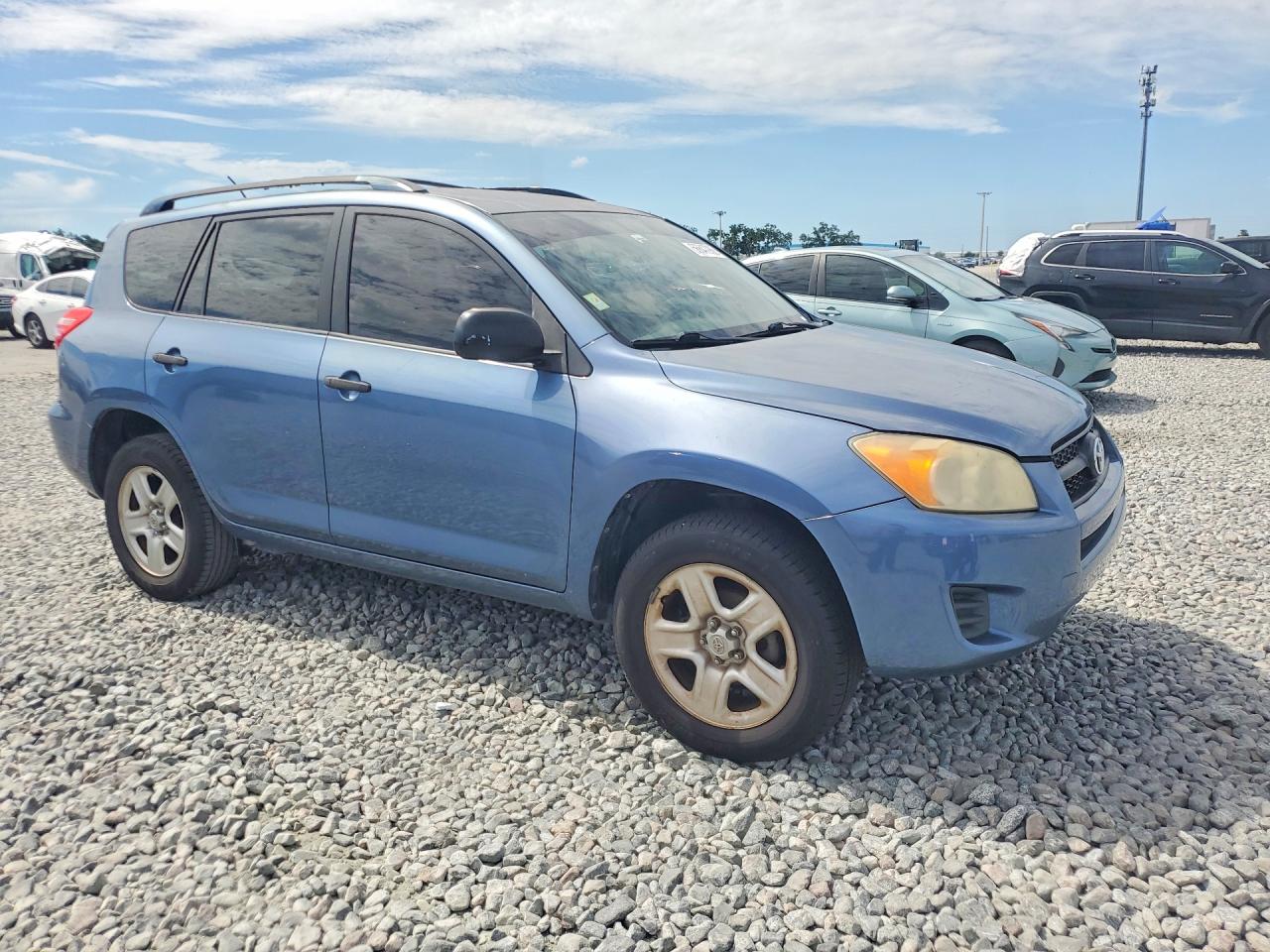 Toyota RAV4 Base