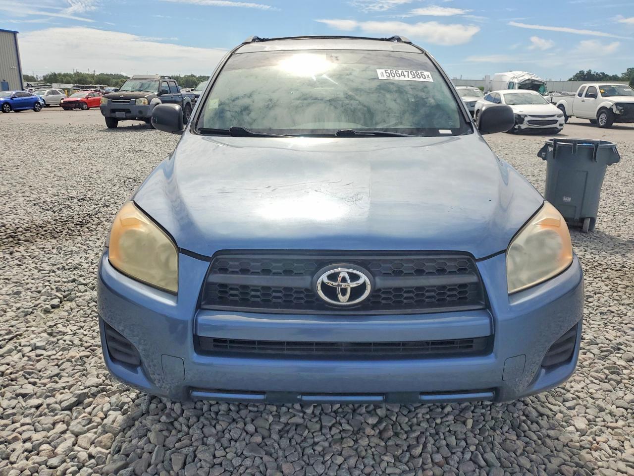 Toyota RAV4 Base