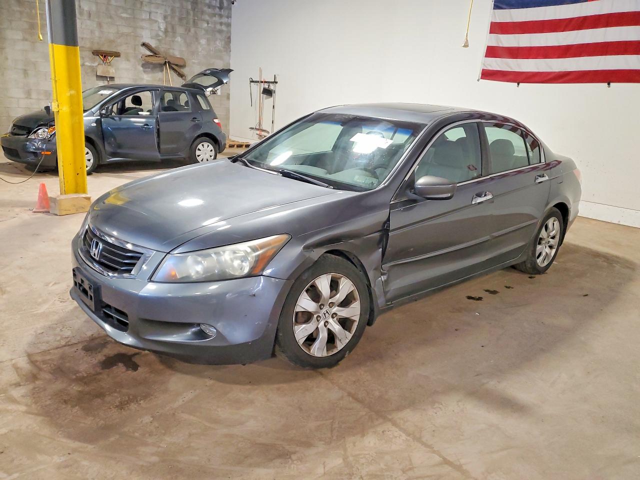 Salvage Honda Accord Image