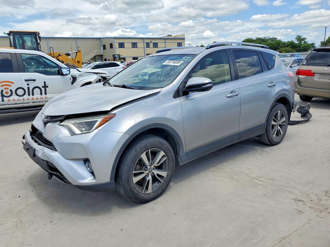 Salvage Toyota RAV4 Image