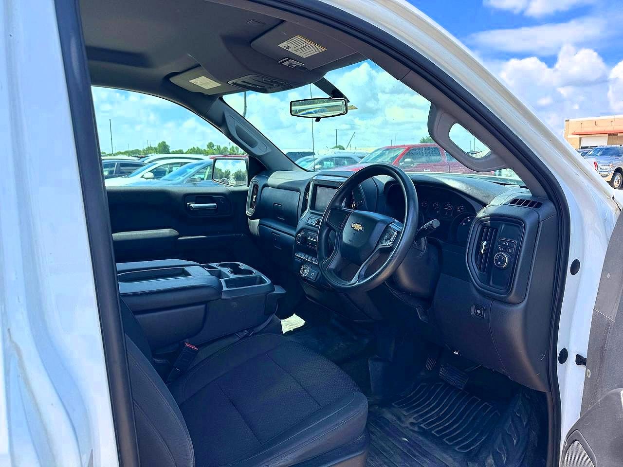 Chevrolet Silverado C1500