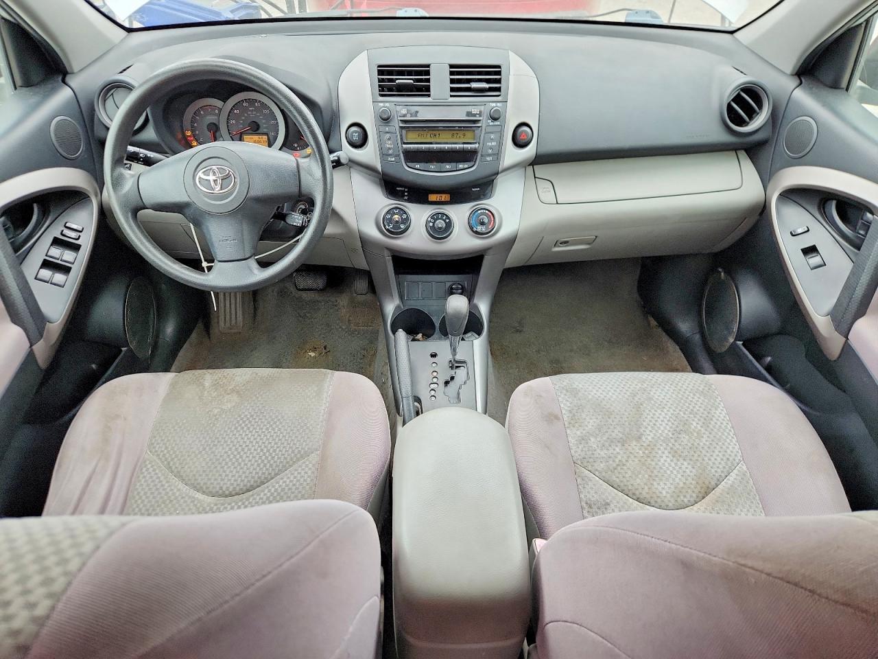 Toyota RAV4 Base