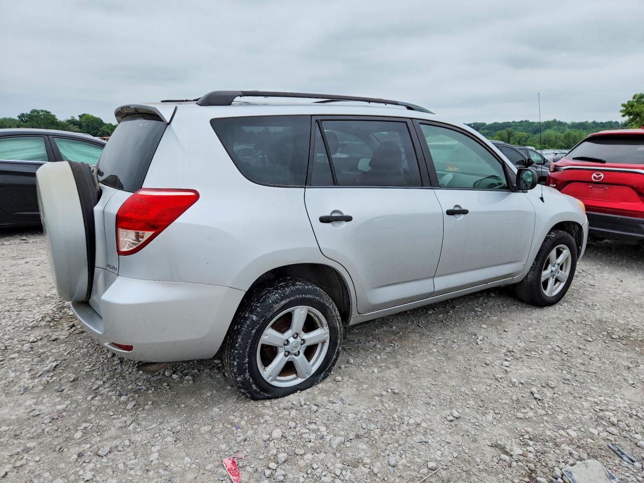 Toyota RAV4 Base