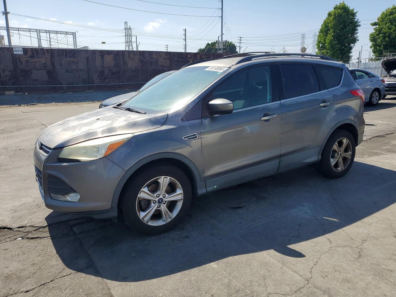 Salvage Ford Escape Image