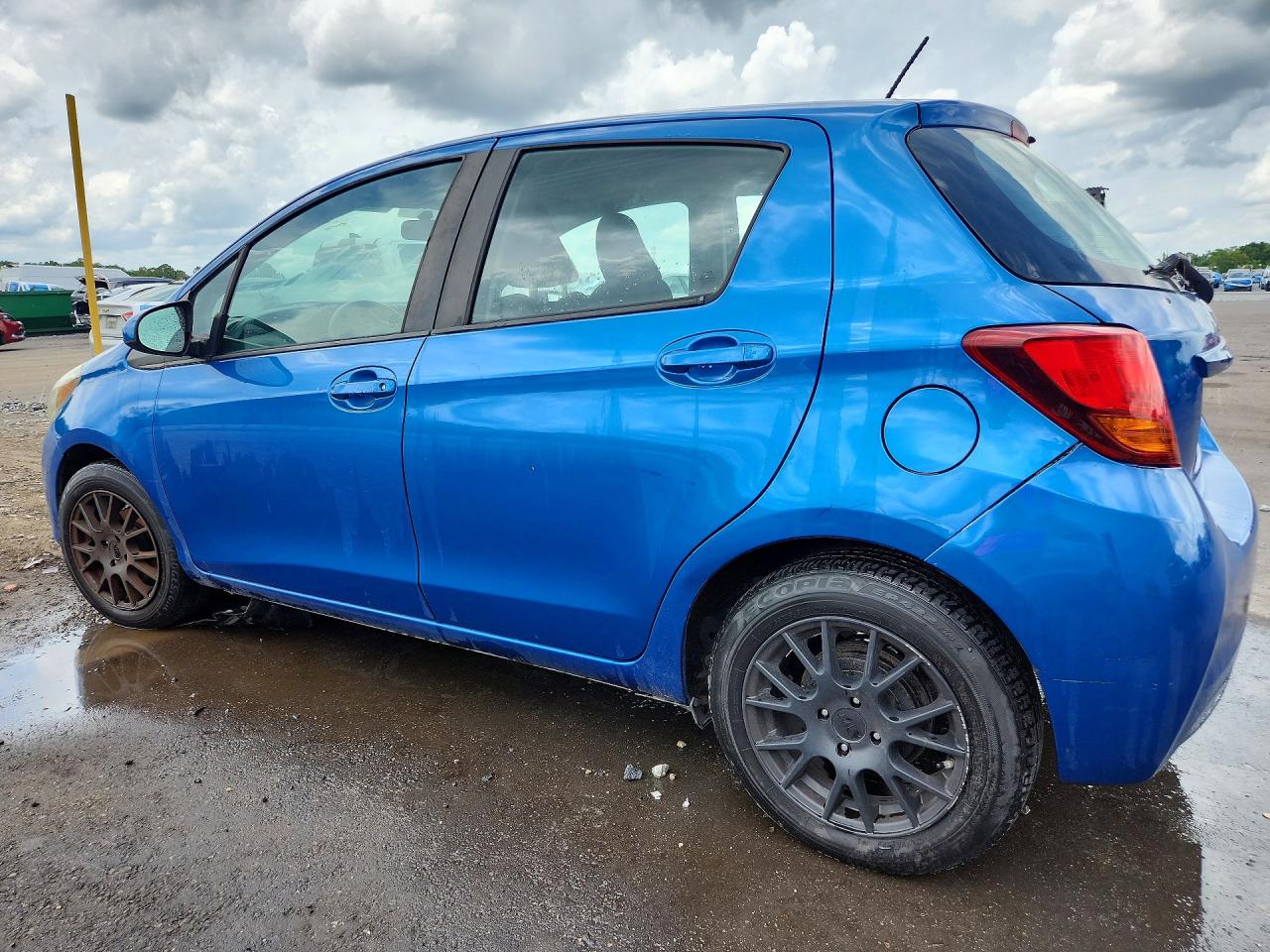 Toyota Yaris 5-door L