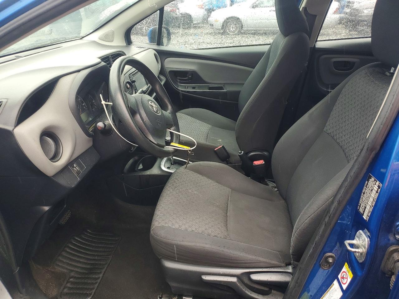 Toyota Yaris 5-door L