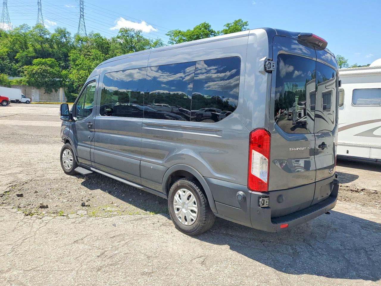 Ford Transit T-350