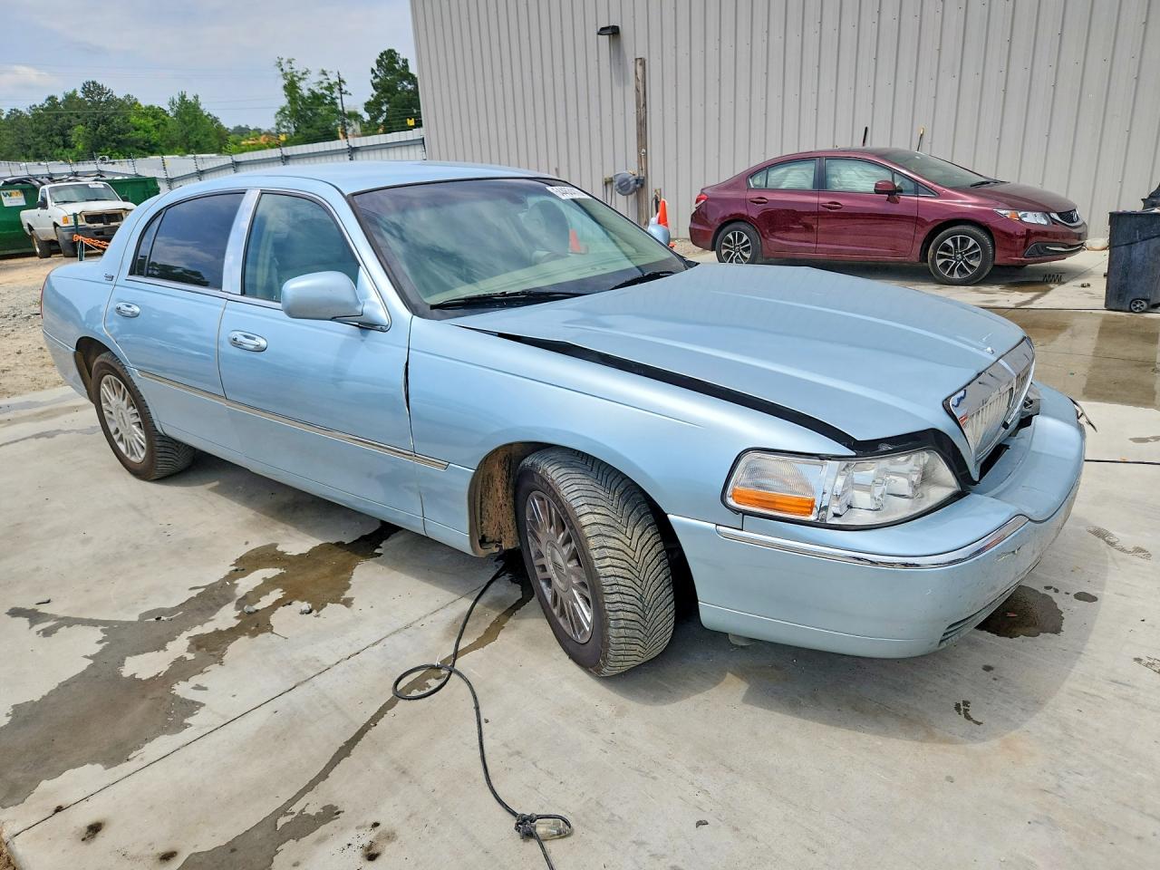Lincoln Towncar Signature Limited