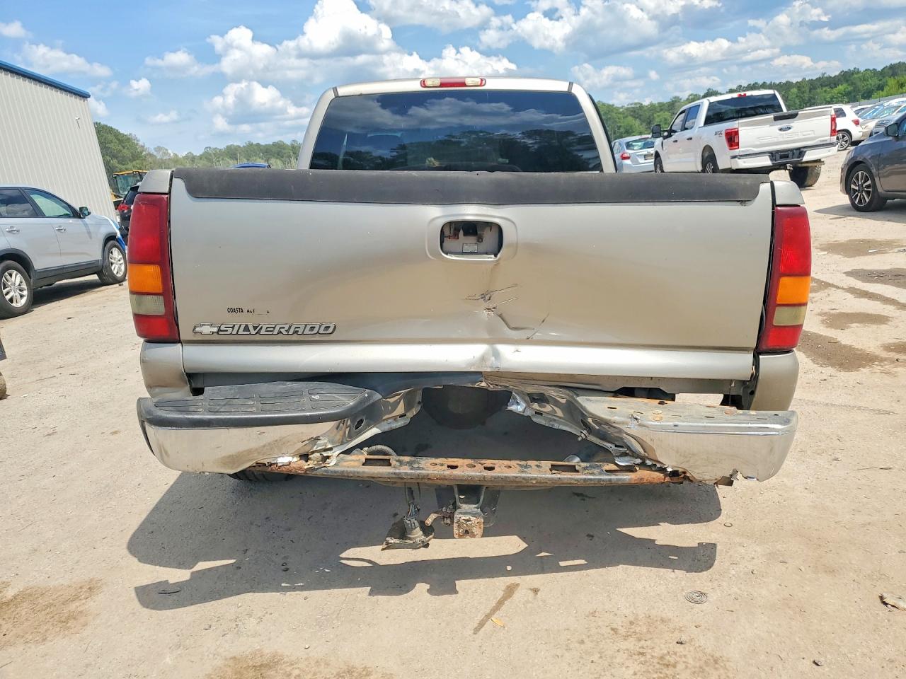 Chevrolet Silverado C1500