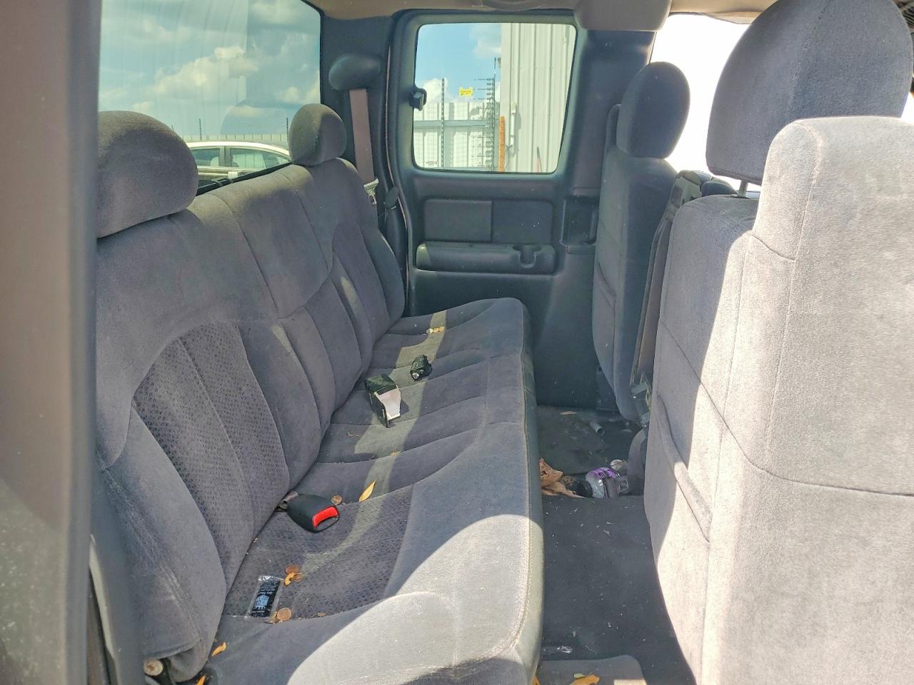 Chevrolet Silverado C1500