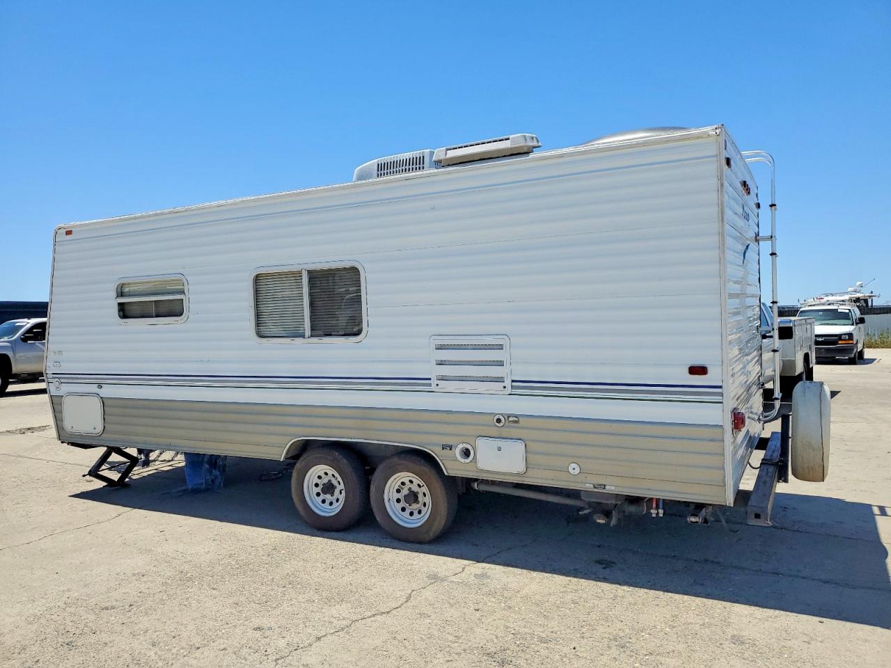 Nomad Trailer