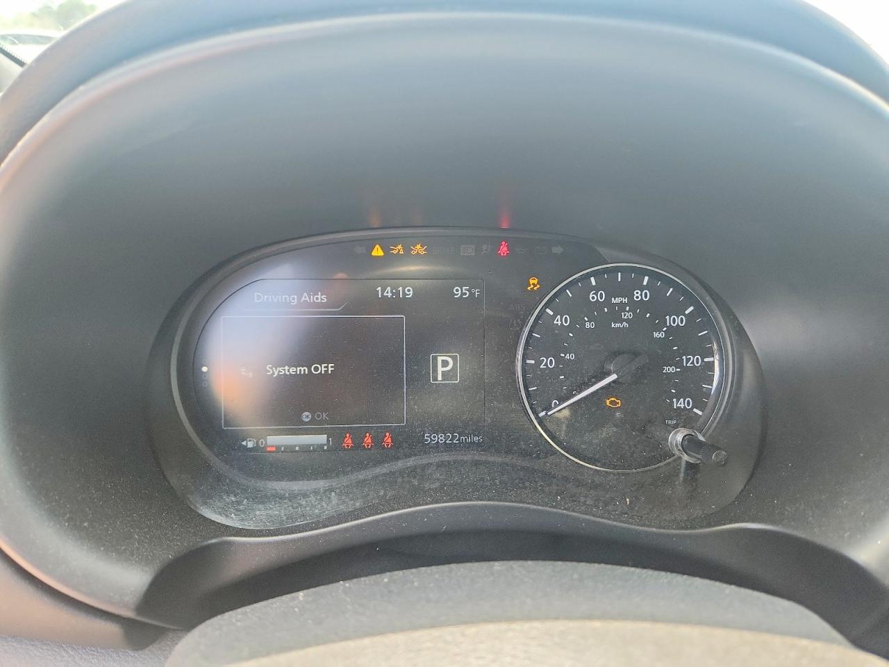 Nissan Kicks Sr