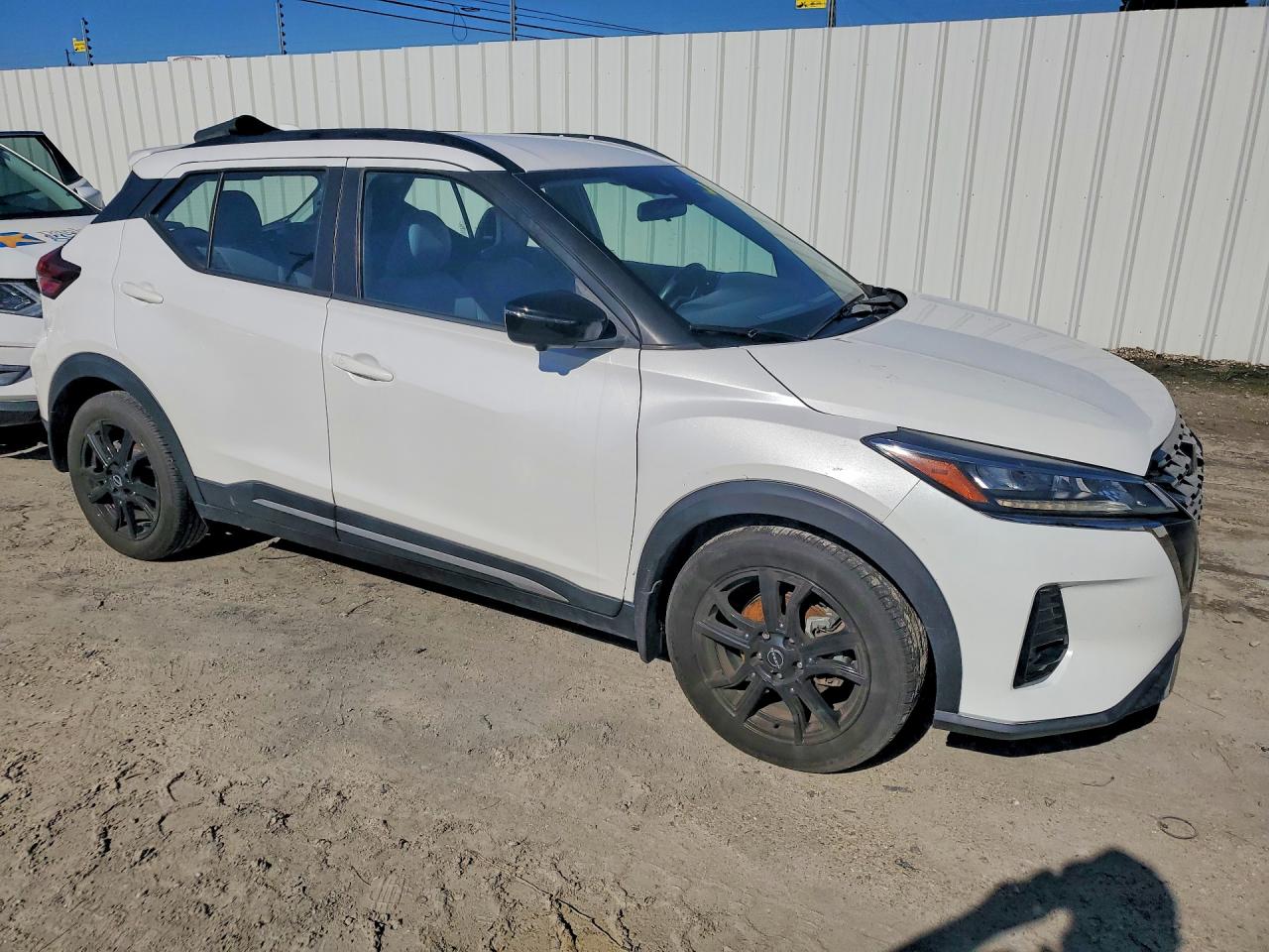Nissan Kicks Sr