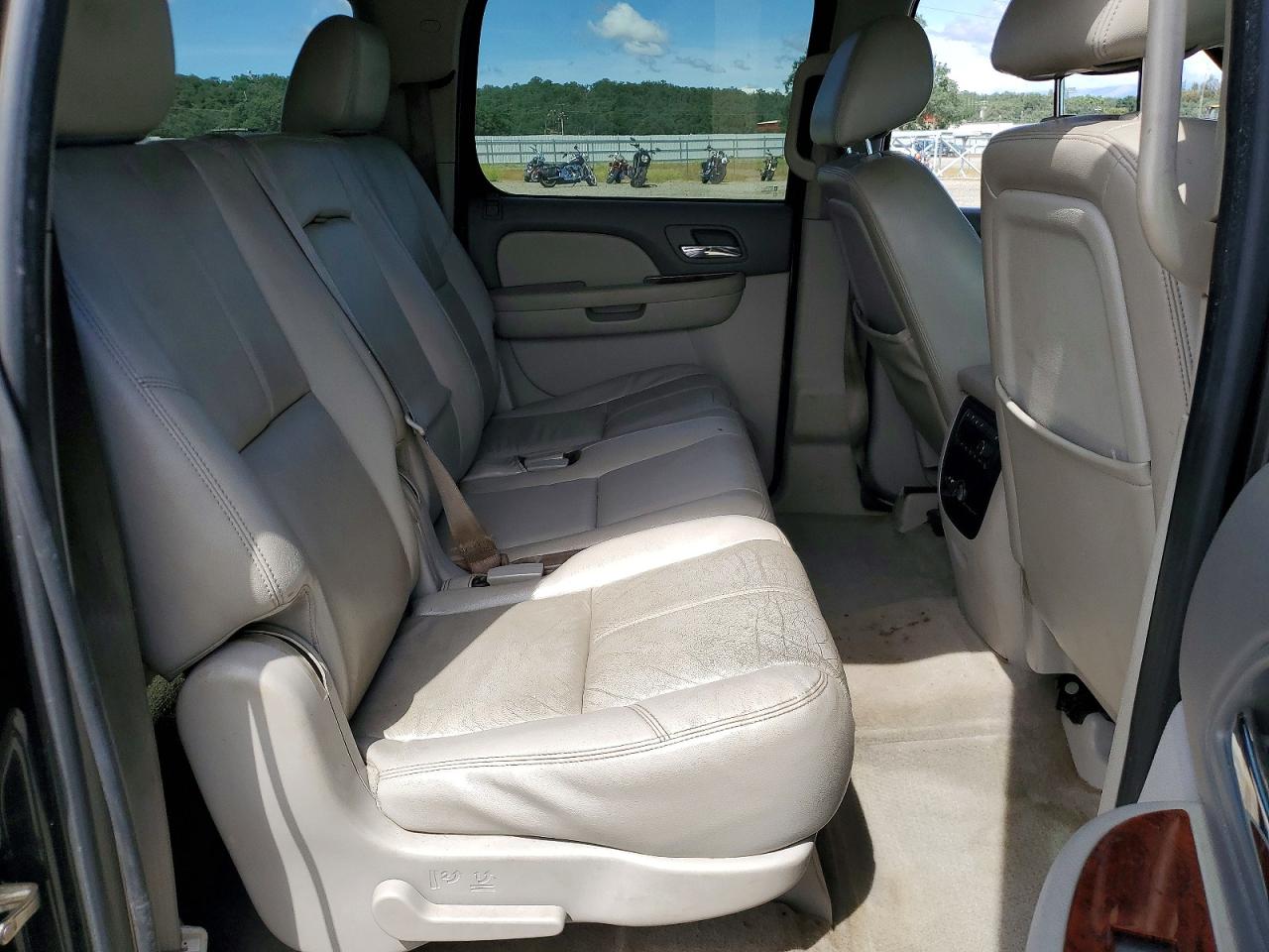 Chevrolet Suburban K1500 Lt